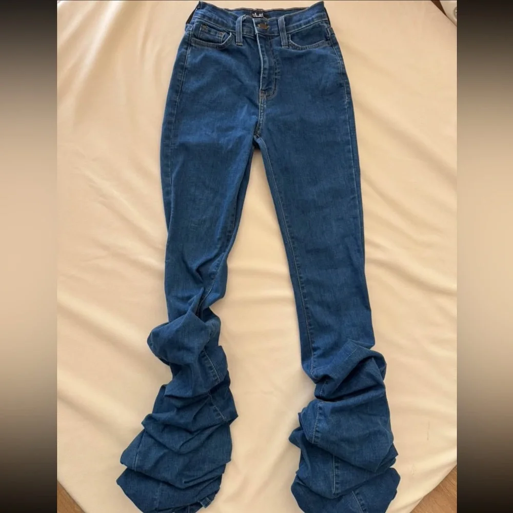 Mina Monroe Scrunch Jeans